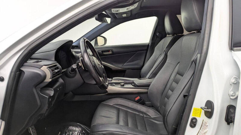 2017 Lexus IS 300