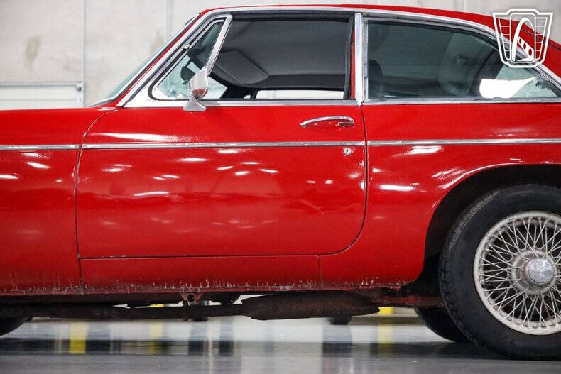 1974 MG B