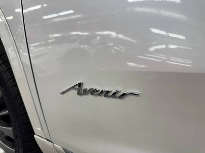 2025 Buick Enclave Avenir