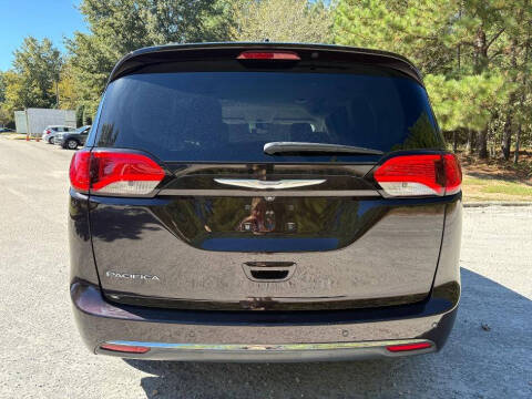 2017 Chrysler Pacifica