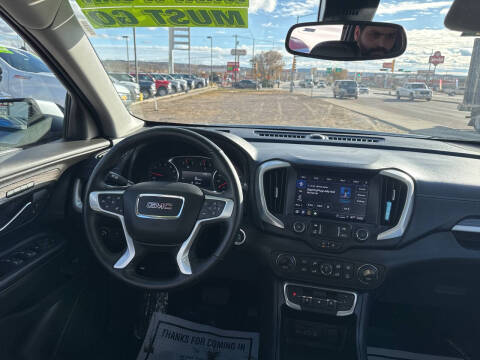 2024 GMC Terrain SLT
