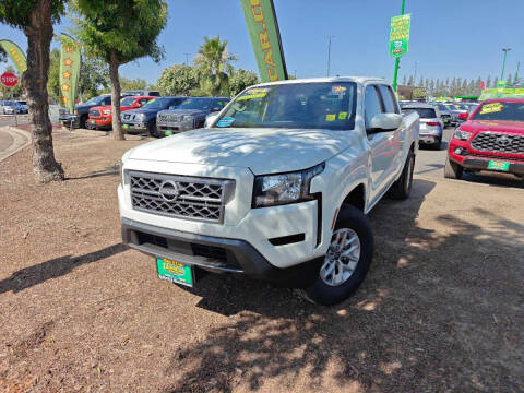 2024 Nissan Frontier SV