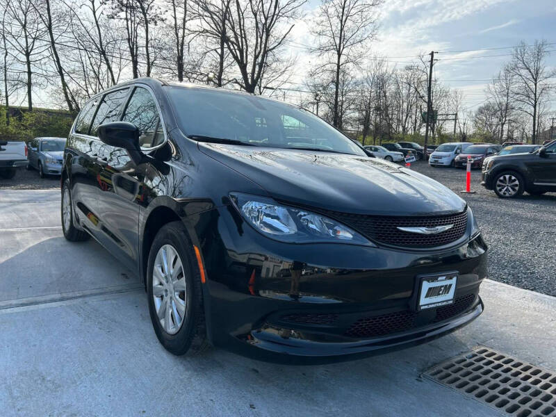2021 Chrysler Voyager L