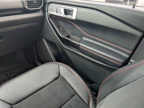 2022 Ford Explorer ST-Line