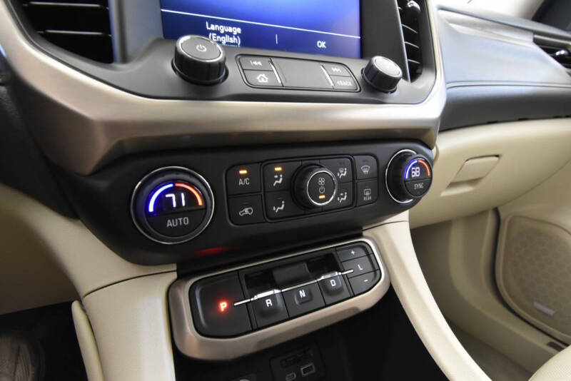 2022 GMC Acadia Denali