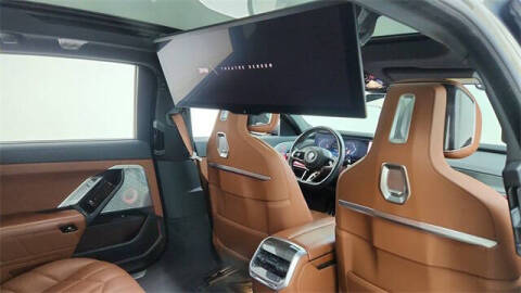 2023 BMW 7 Series 740i