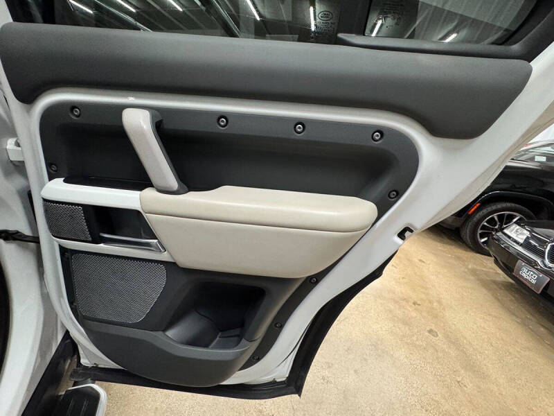 2023 Land Rover Defender 130 First Edition