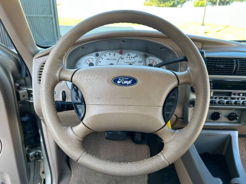 2002 Ford Explorer Sport Trac Value