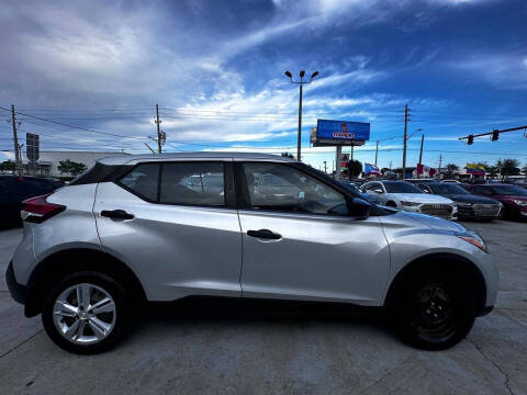 2020 Nissan Kicks S