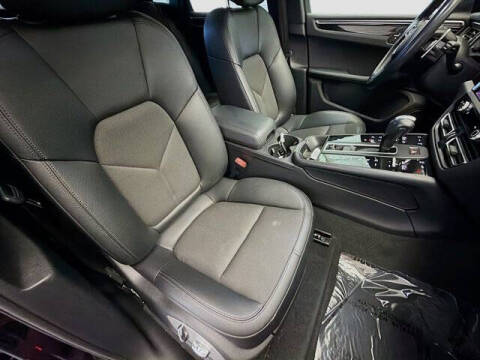 2022 Porsche Macan