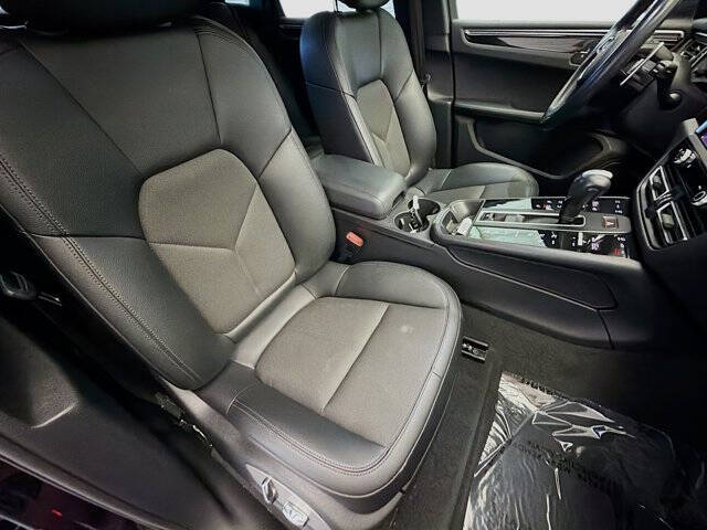 2022 Porsche Macan