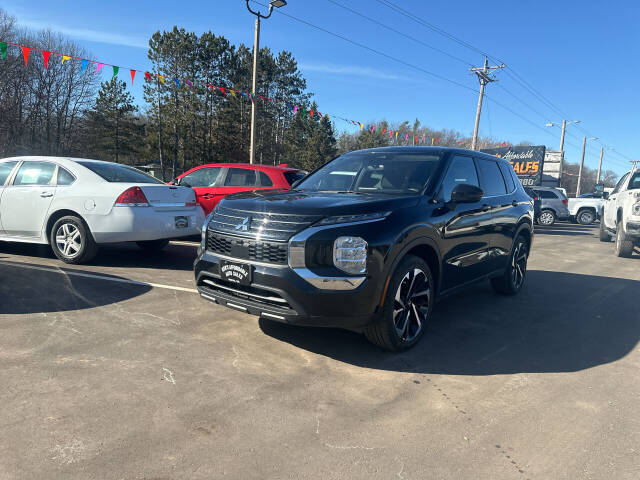 2022 Mitsubishi Outlander ES