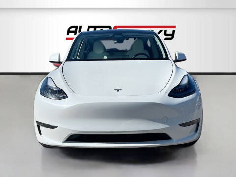 2025 Tesla Model Y Long Range
