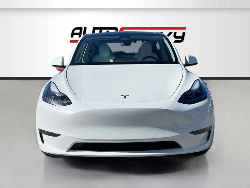 2025 Tesla Model Y Long Range