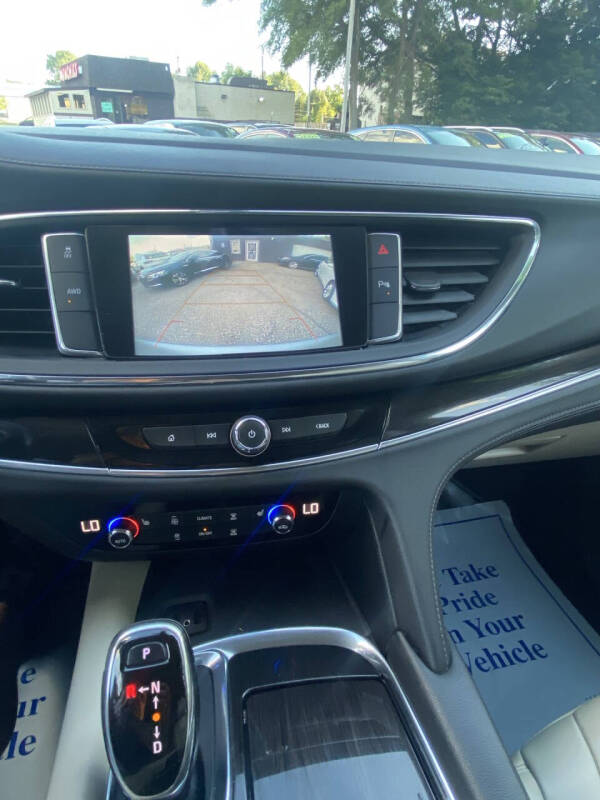 2019 Buick Enclave Essence