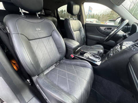 2011 Infiniti FX35