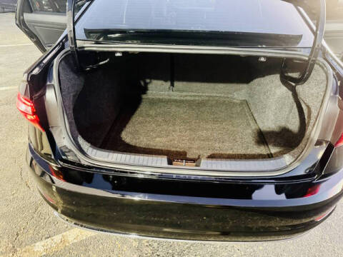 2019 Volkswagen Jetta R-Line