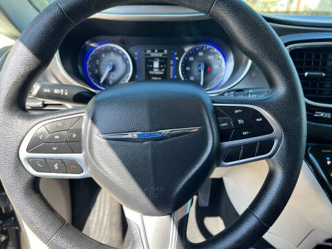 2020 Chrysler Pacifica Touring