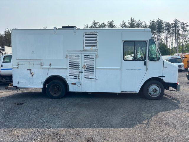 2011 Freightliner MT45 Chassis