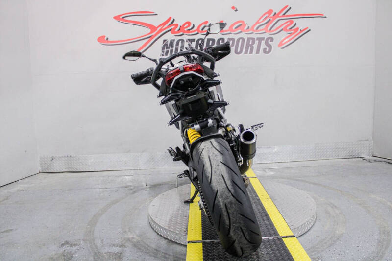 2014 Ducati Hyperstrada