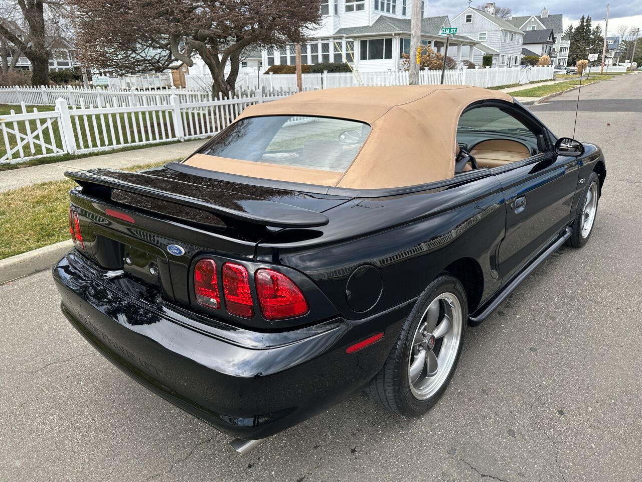 1998 Ford Mustang 16