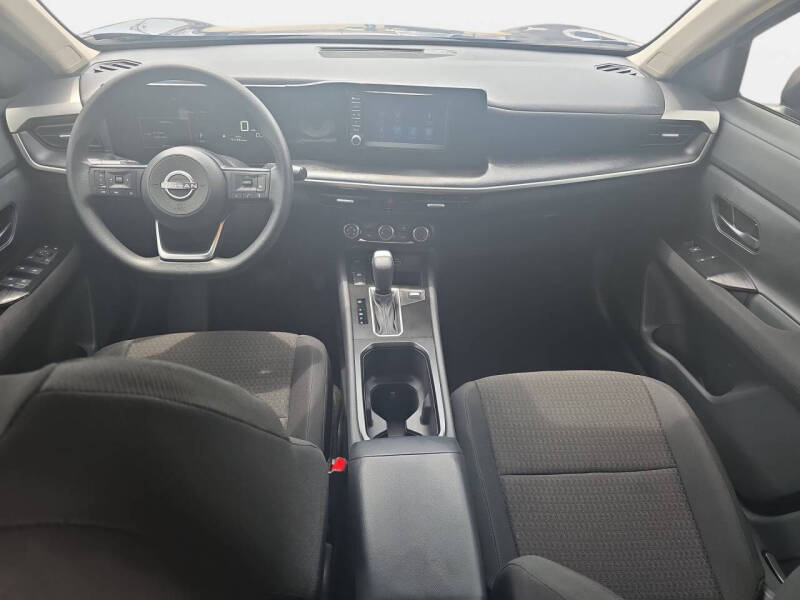 2025 Nissan Kicks S
