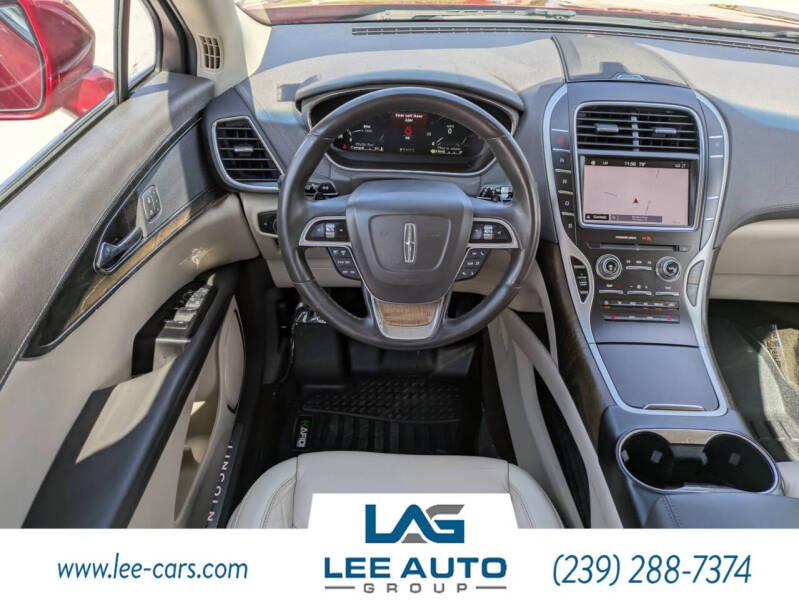 2019 Lincoln Nautilus Select