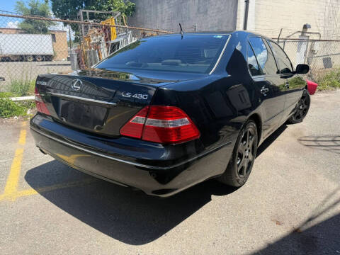2004 Lexus LS 430