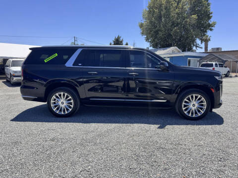 2022 Cadillac Escalade ESV Premium Luxury