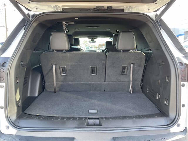 2022 Chevrolet Traverse LT Leather