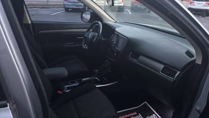 2017 Mitsubishi Outlander