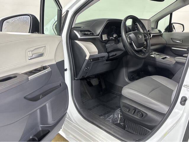 Used 2023 Toyota Sienna XLE with VIN 5TDYRKEC2PS168267 for sale in Madison, WI