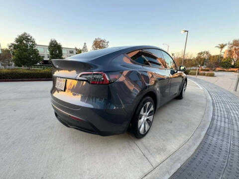 2024 Tesla Model Y Long Range