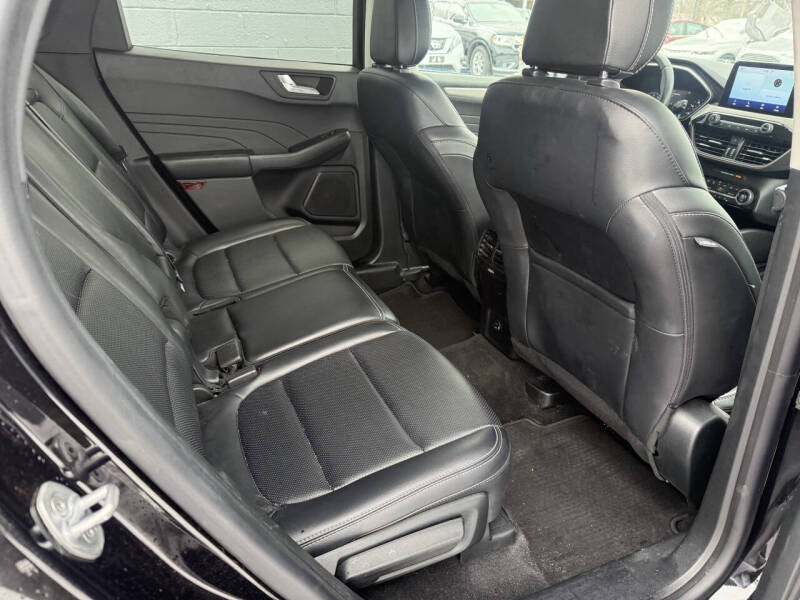 2021 Ford Escape SEL