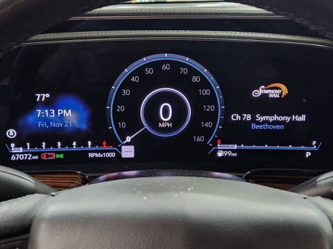 2022 Cadillac Escalade Luxury