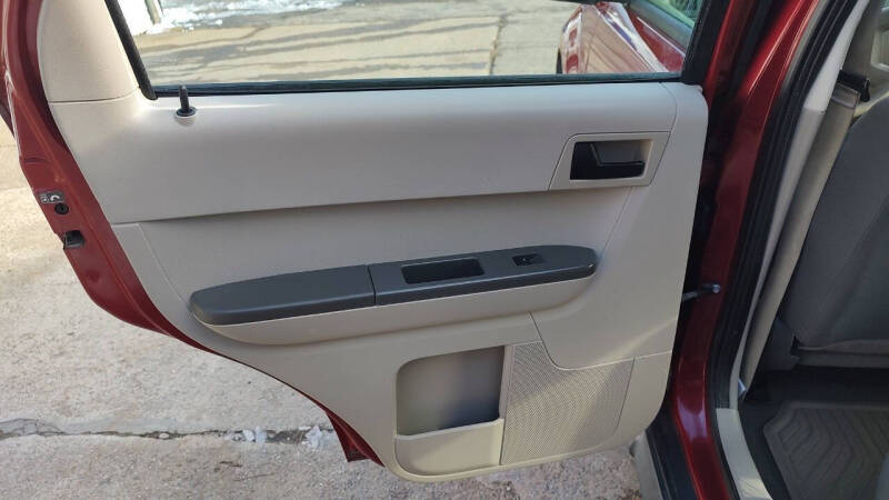 2011 Ford Escape XLS