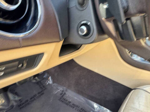 2016 Jaguar XJ R-Sport