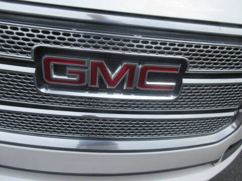 2016 GMC Acadia Denali