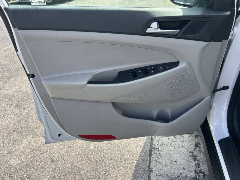 2019 Hyundai Tucson SE