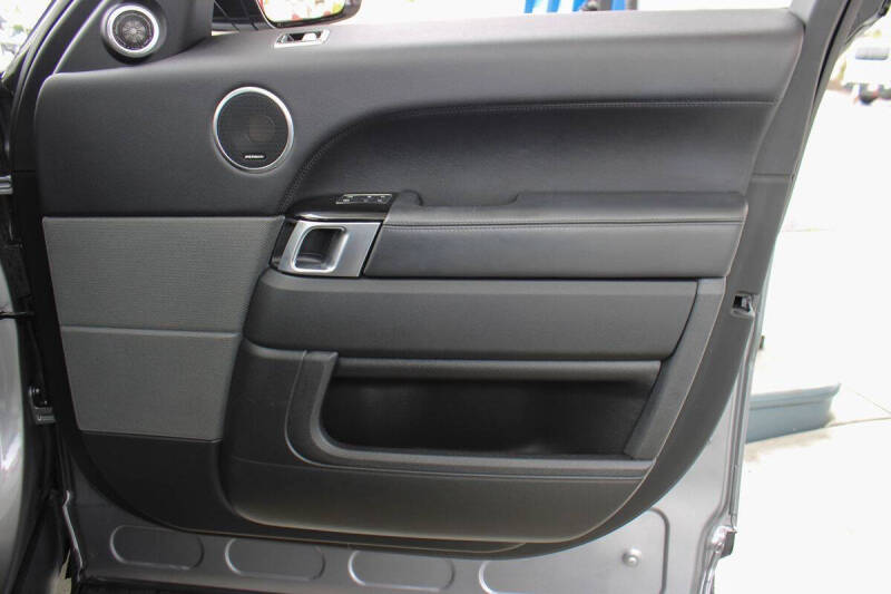 2021 Land Rover Range Rover Sport HSE Silver Edition