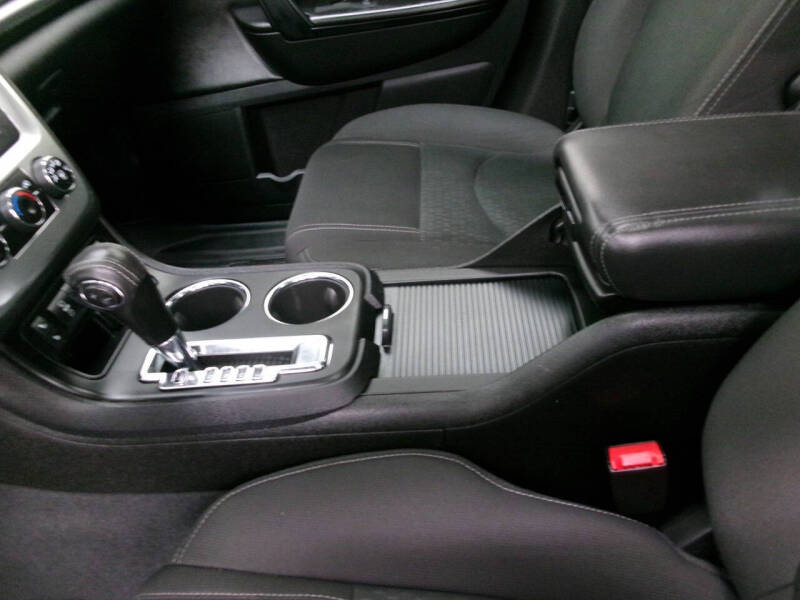 2016 GMC Acadia SLE-2