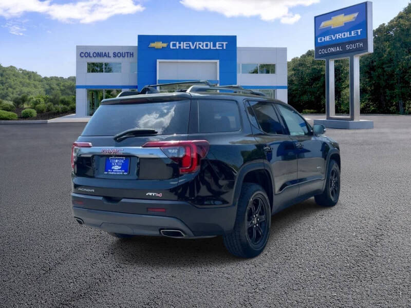 2023 GMC Acadia AT4