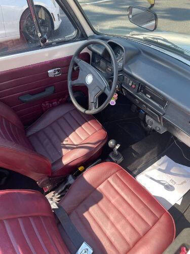 1977 Volkswagen Super Beetle