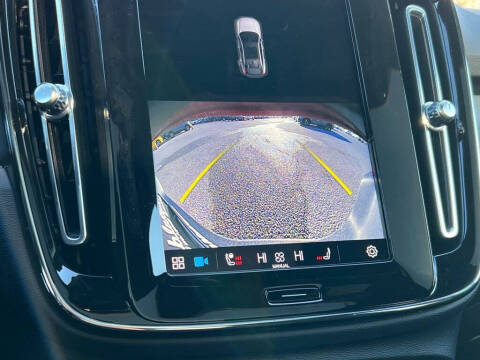 2022 Volvo C40 Recharge Pure Electric P8