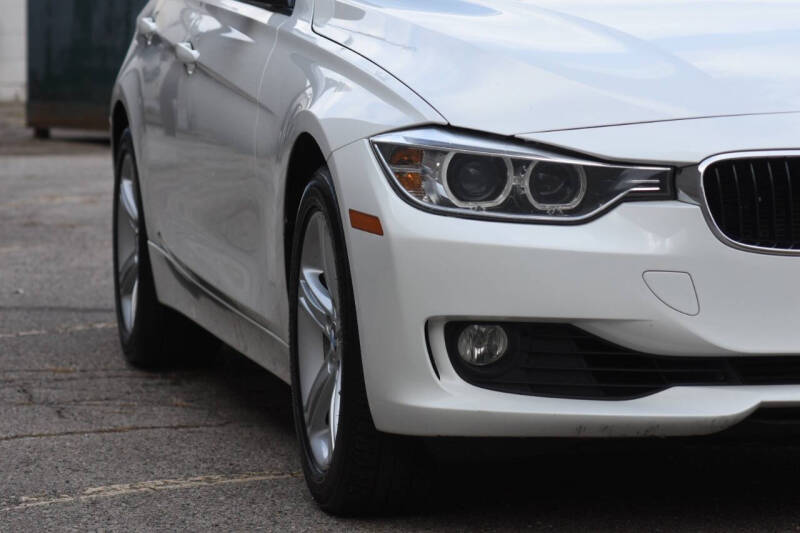 2013 BMW 3 Series 328i photo 5