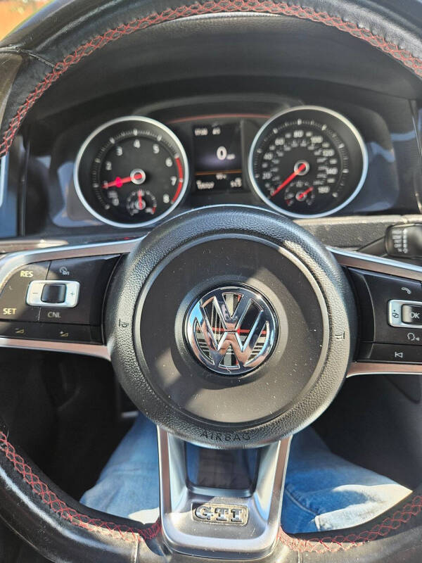 2016 Volkswagen Golf GTI Autobahn