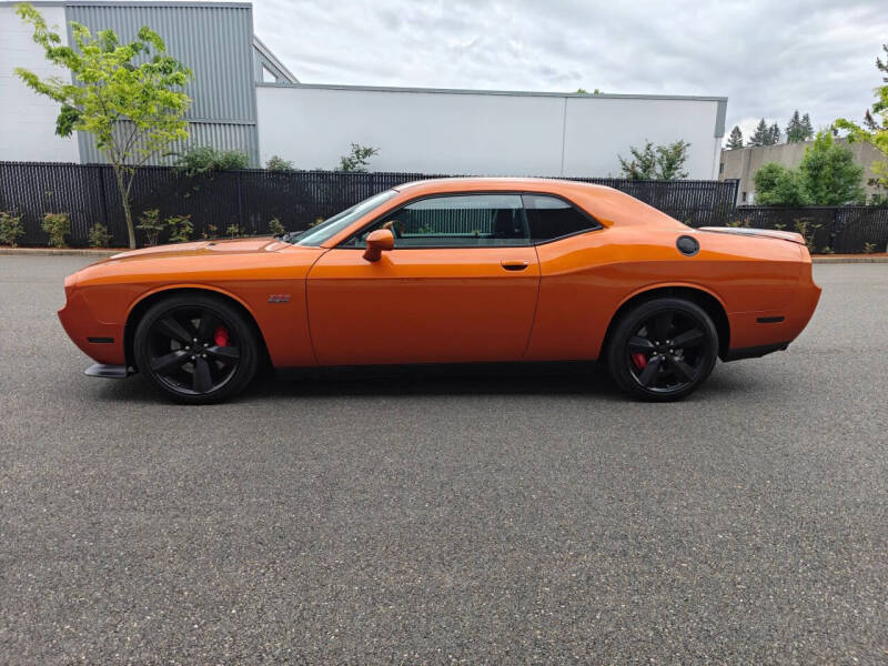 2011 Dodge Challenger SRT8 392