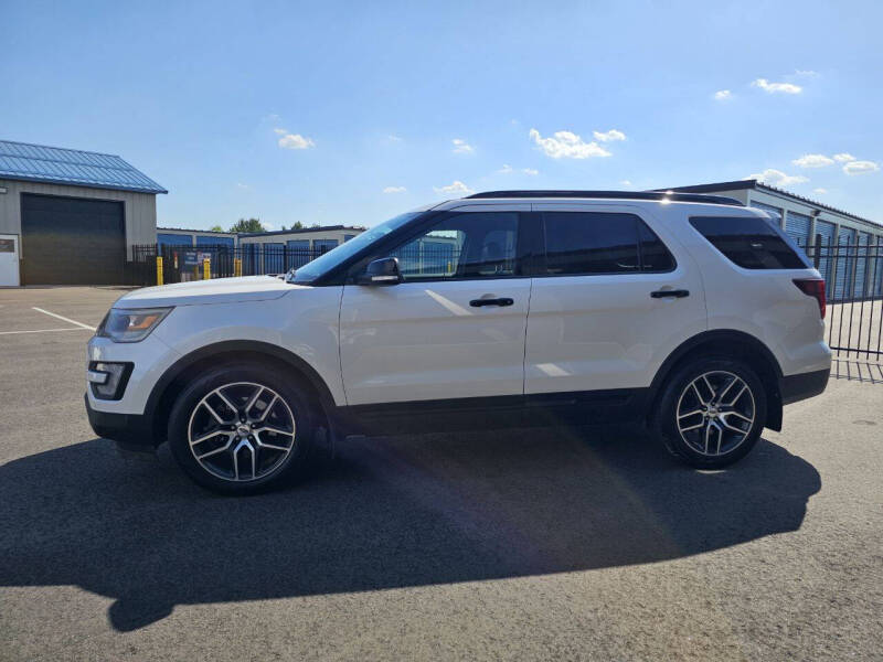 2017 Ford Explorer Sport