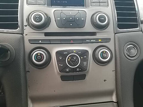 2018 Ford Taurus SEL