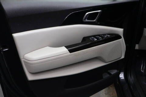 2022 Kia Carnival EX